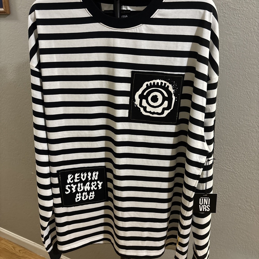 Universal Studios 2025 UNIVRS MINIONS STRIPED POCKET SHIRT ADULT 2XL NWT New
